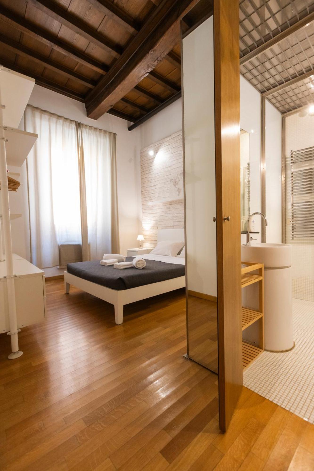 Barberini Apt Close To Fontana Di Trevi Róma Kültér fotó